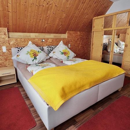 Ferienhaus Neumann - Ein Ganzes Haus Fuer Ihren Urlaub! Hessenburg Екстер'єр фото